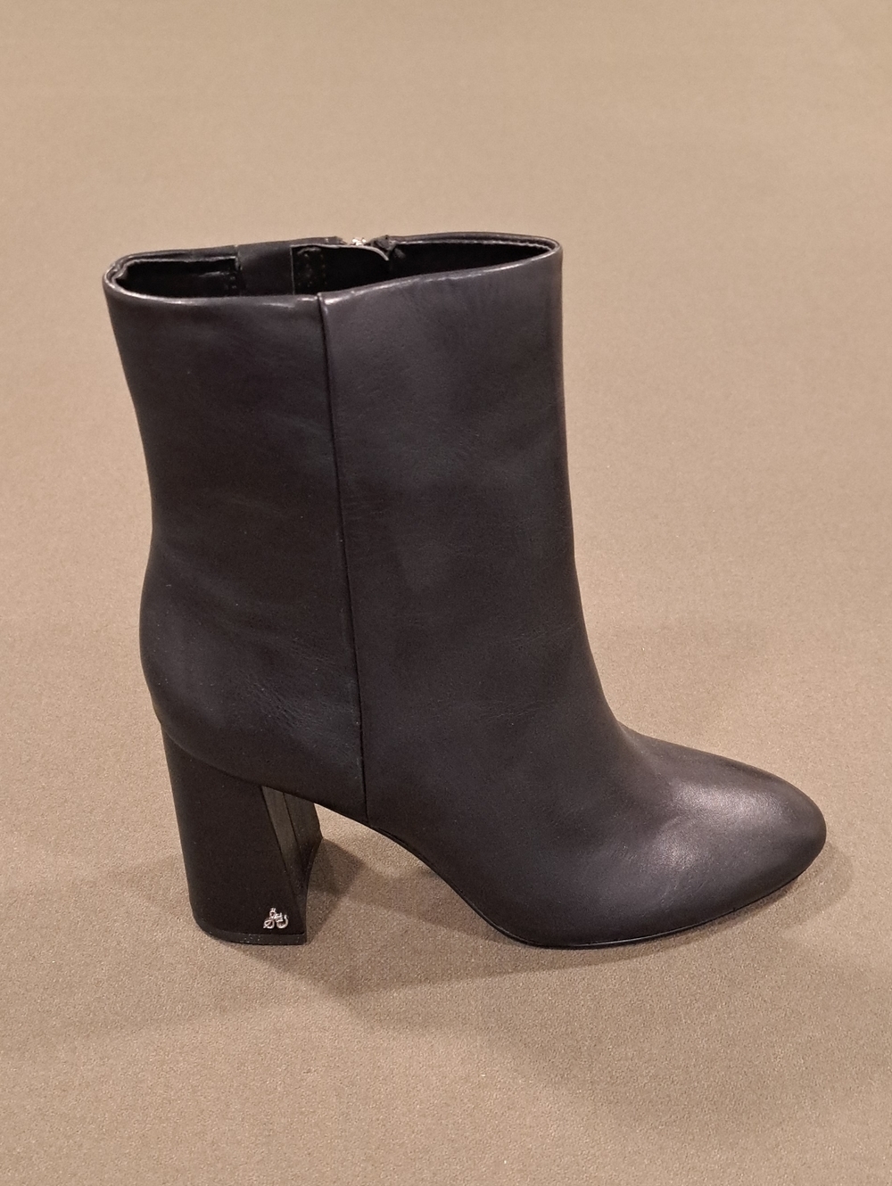 Sam Edelman Signature Collection Donna Bootie - Color: Black - Size: 9
